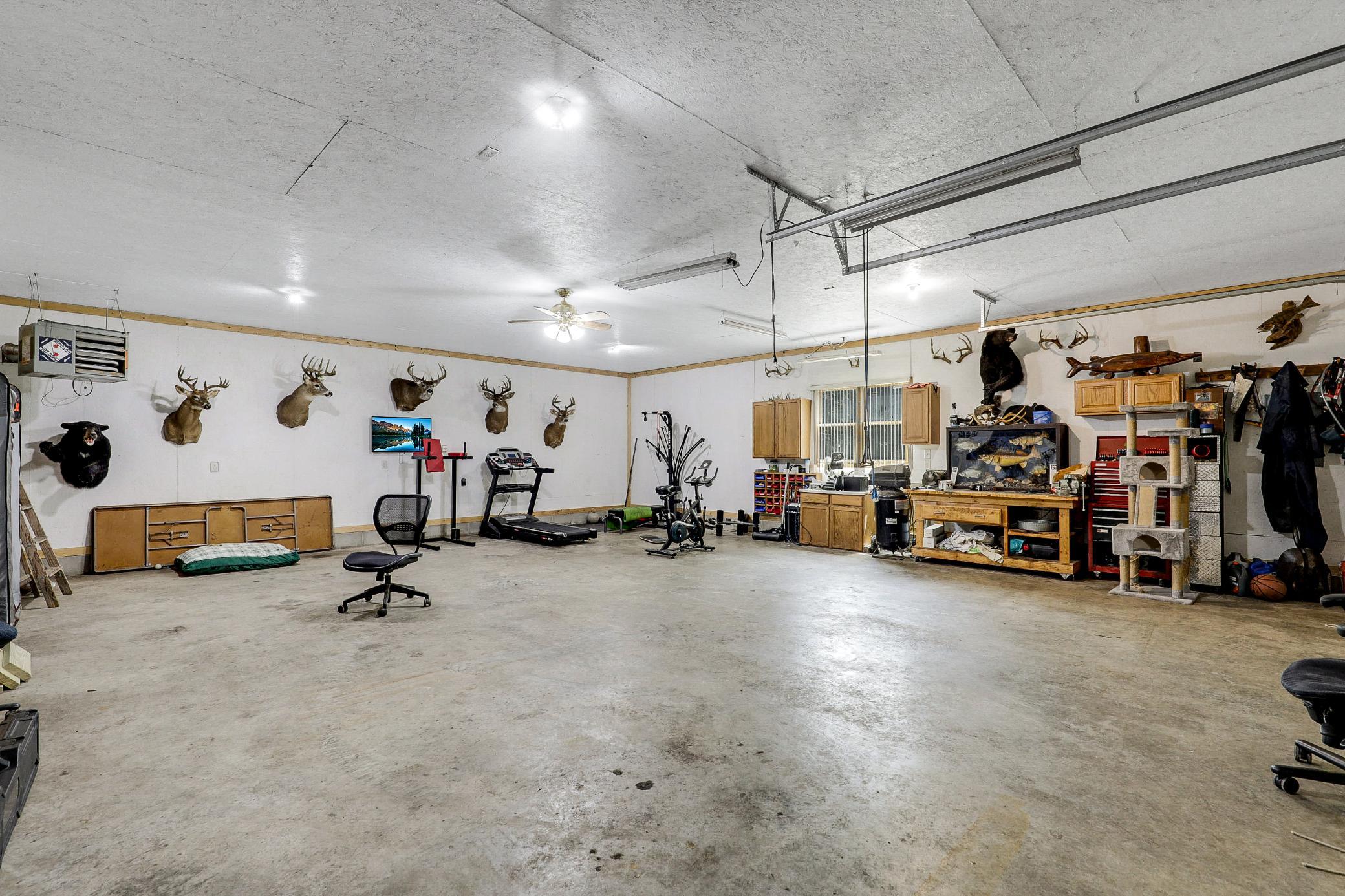 Secluded, 20‑Acre Estate with Room to Roam, Farm, Play, Hunt, and Entertain