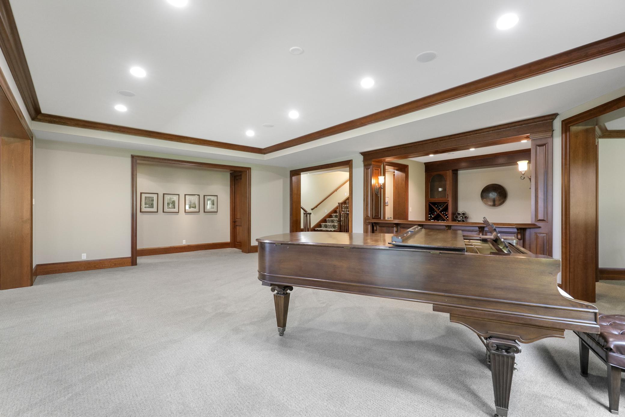 360 Degrees of Privacy on Ferndale With Deeded Access to Lake Minnetonka