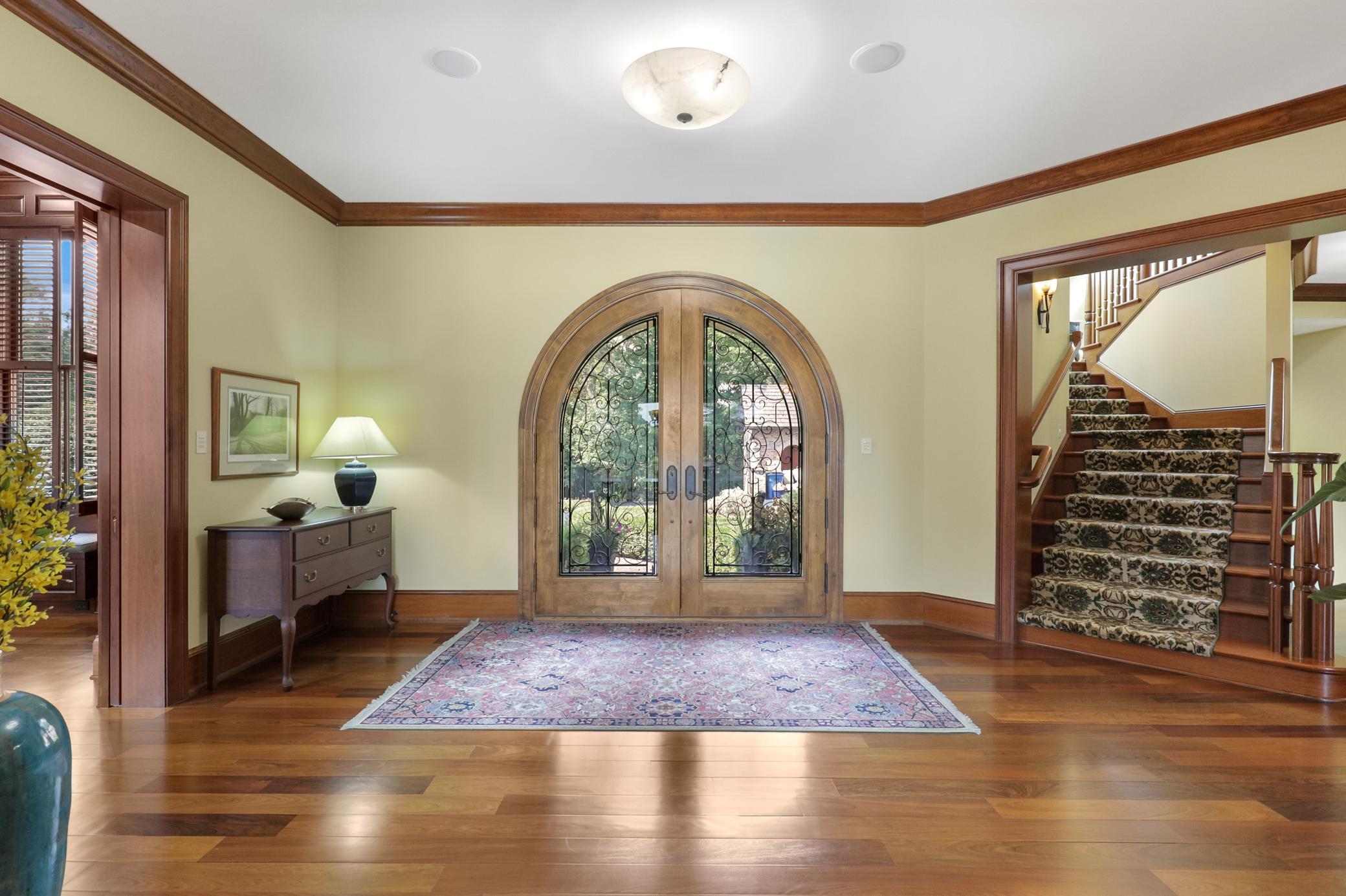 360 Degrees of Privacy on Ferndale With Deeded Access to Lake Minnetonka
