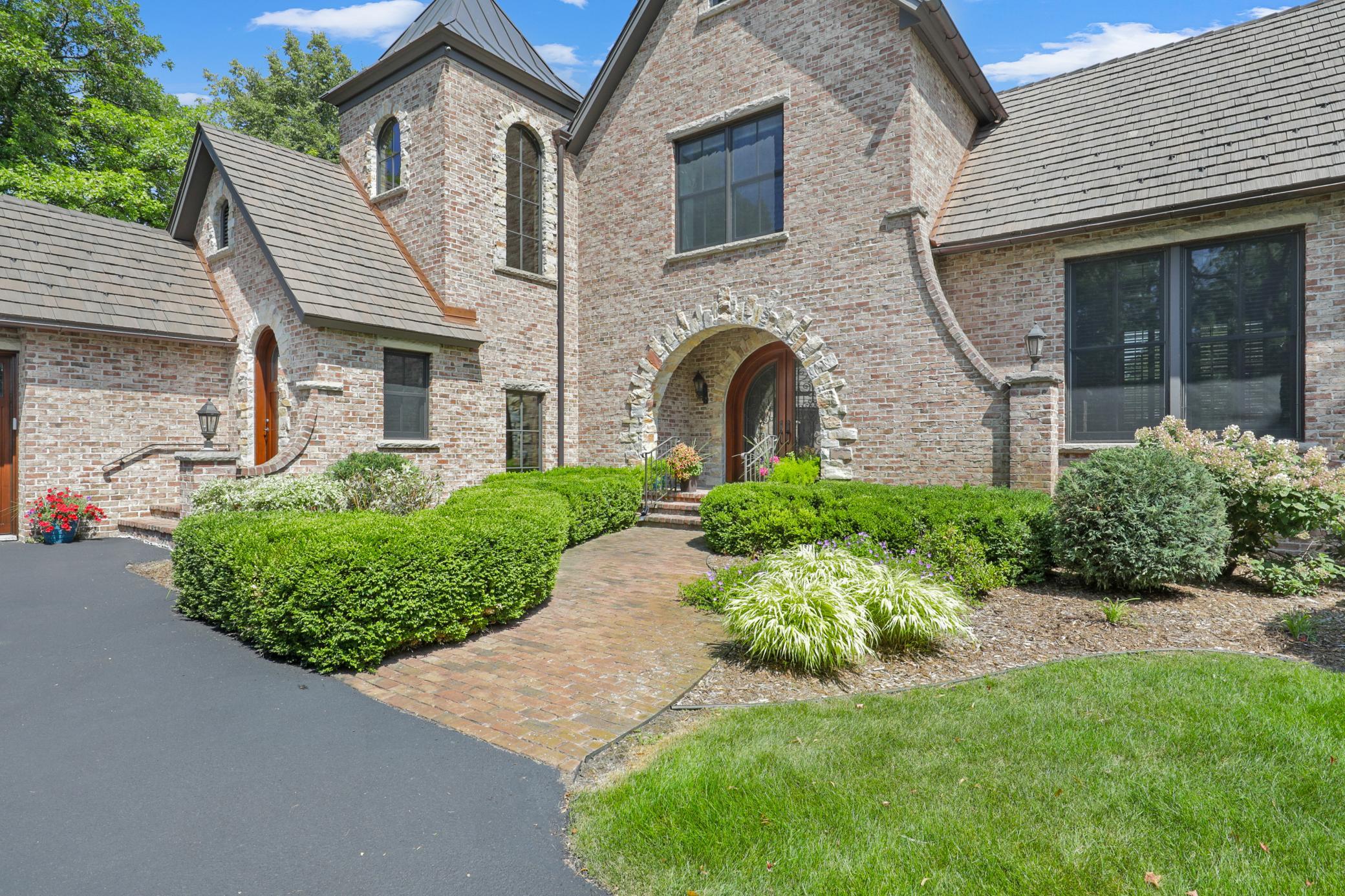 360 Degrees of Privacy on Ferndale With Deeded Access to Lake Minnetonka