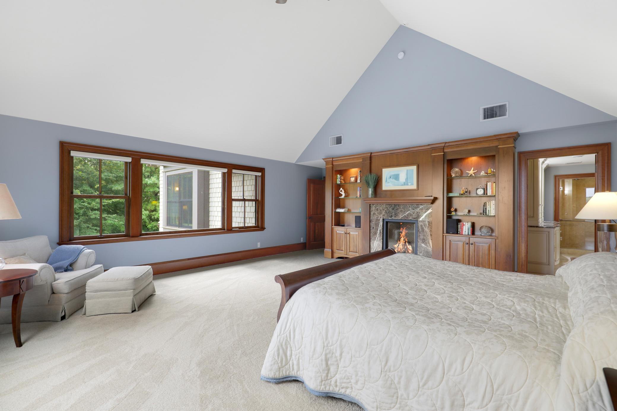 360 Degrees of Privacy on Ferndale With Deeded Access to Lake Minnetonka