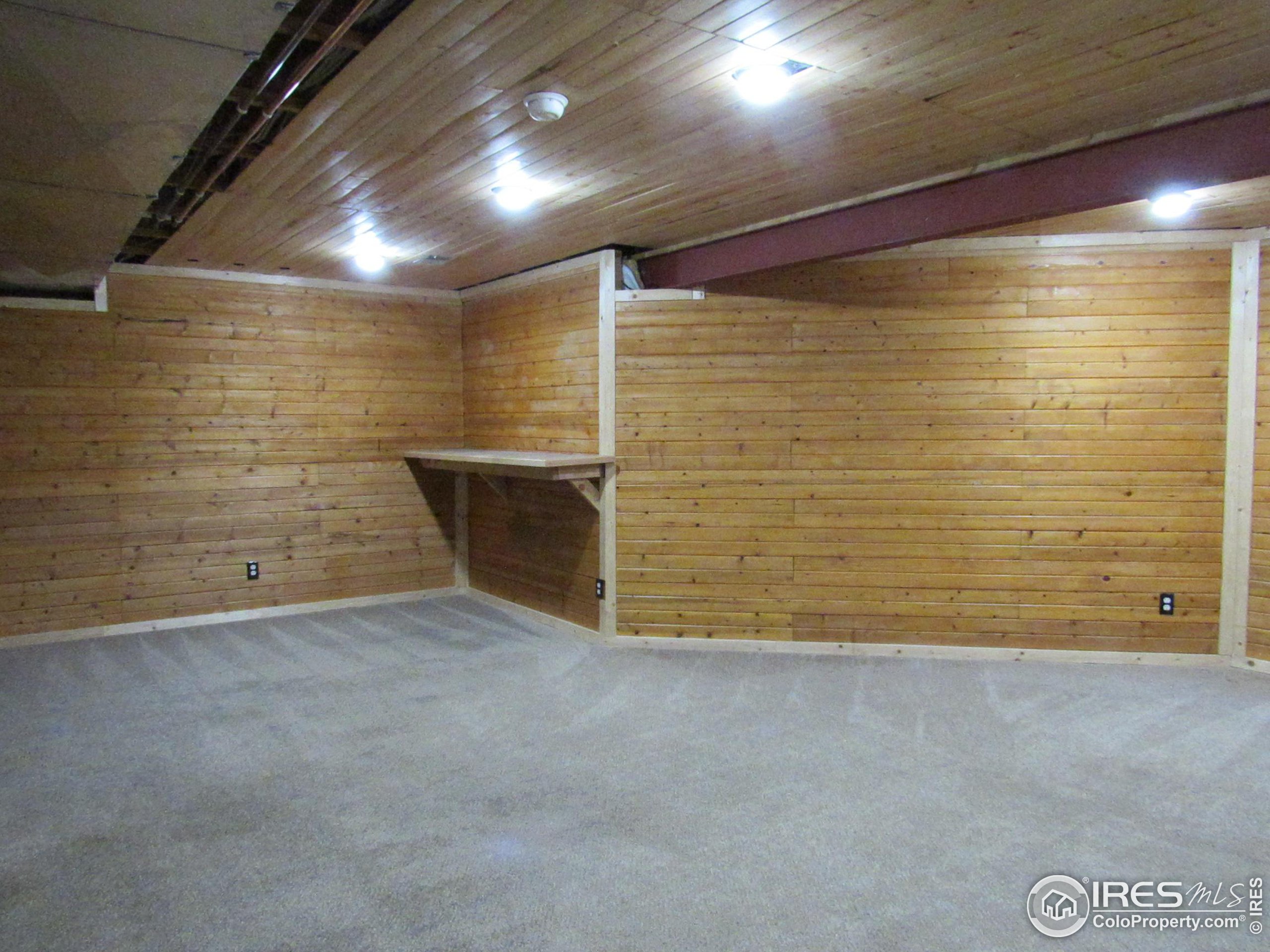 930 Button Rock Dr 89