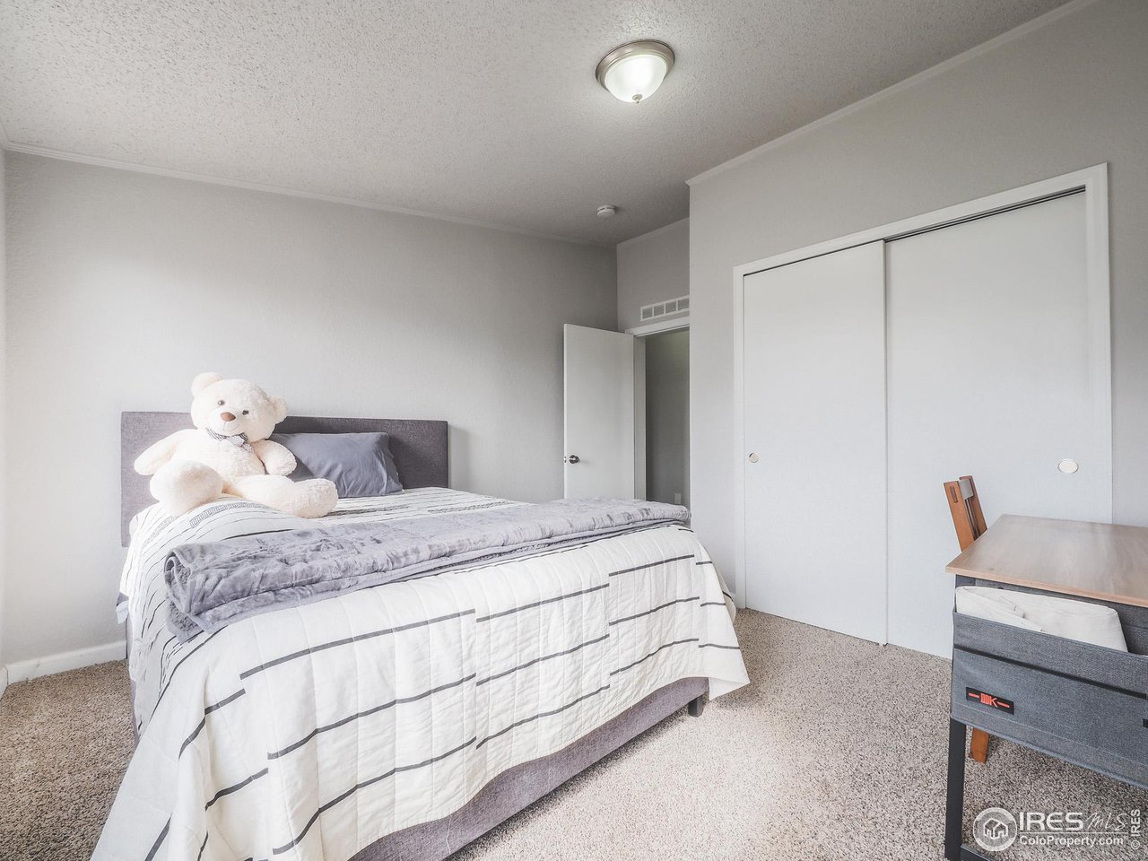 4504 S Shenandoah St