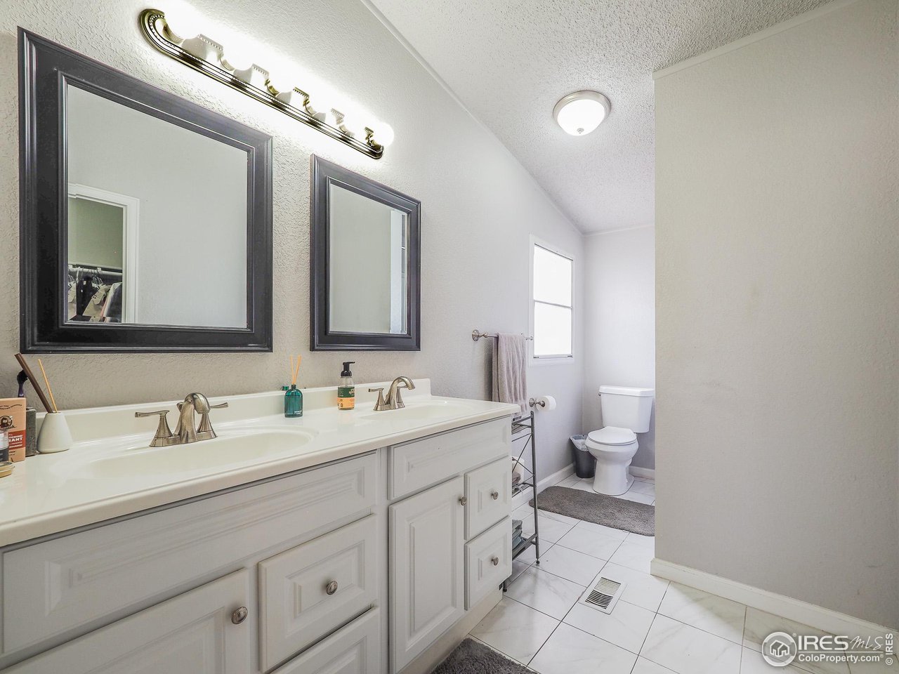 4504 S Shenandoah St