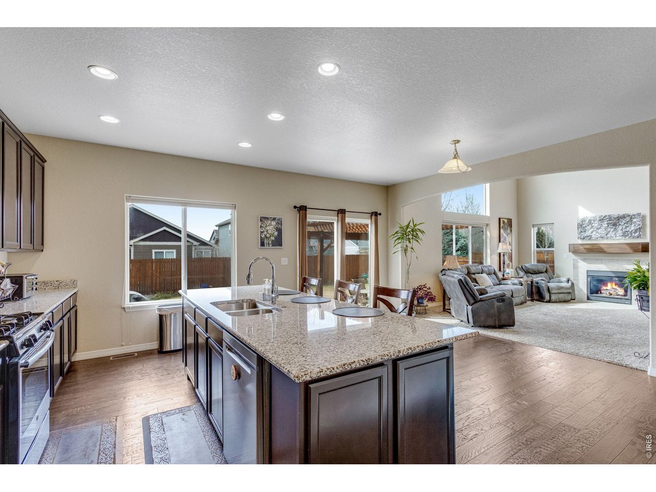 2656 Mustang Dr