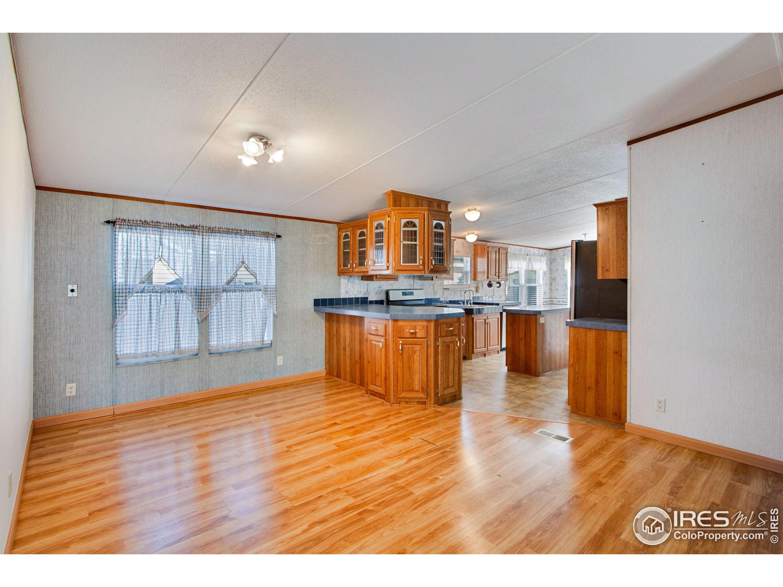 10545 Bedford St 235