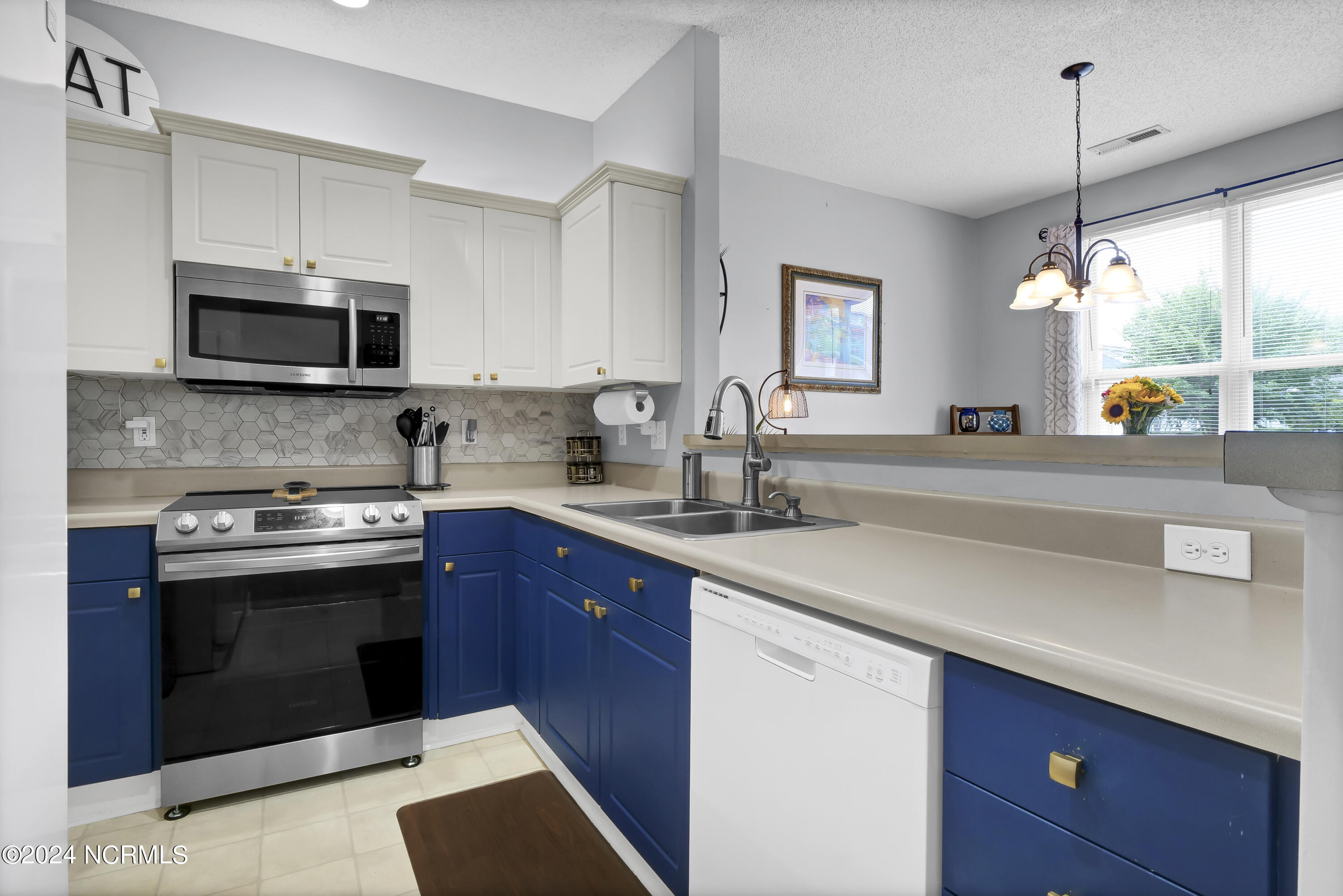 321 S Kerr Avenue 122