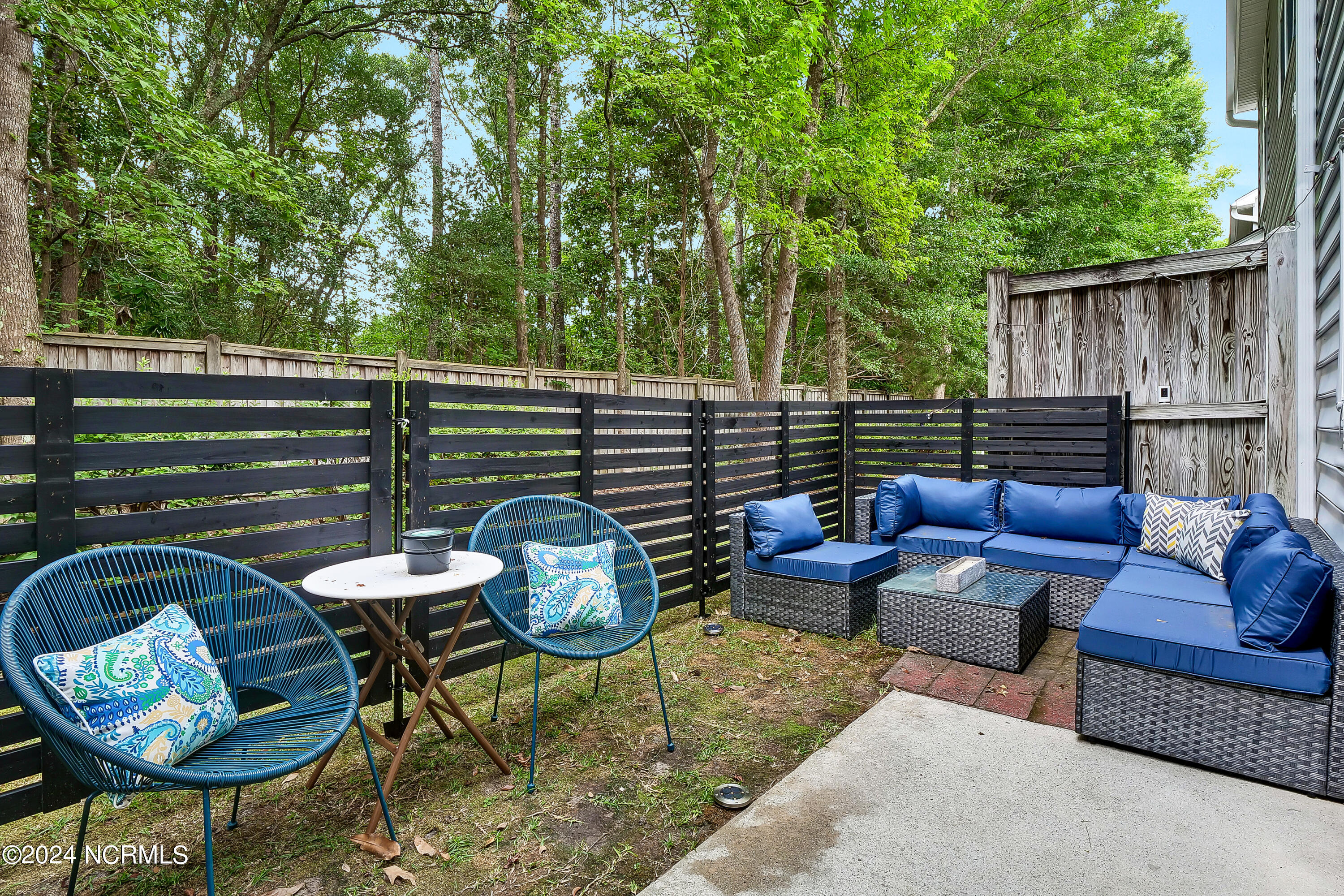 321 S Kerr Avenue 122