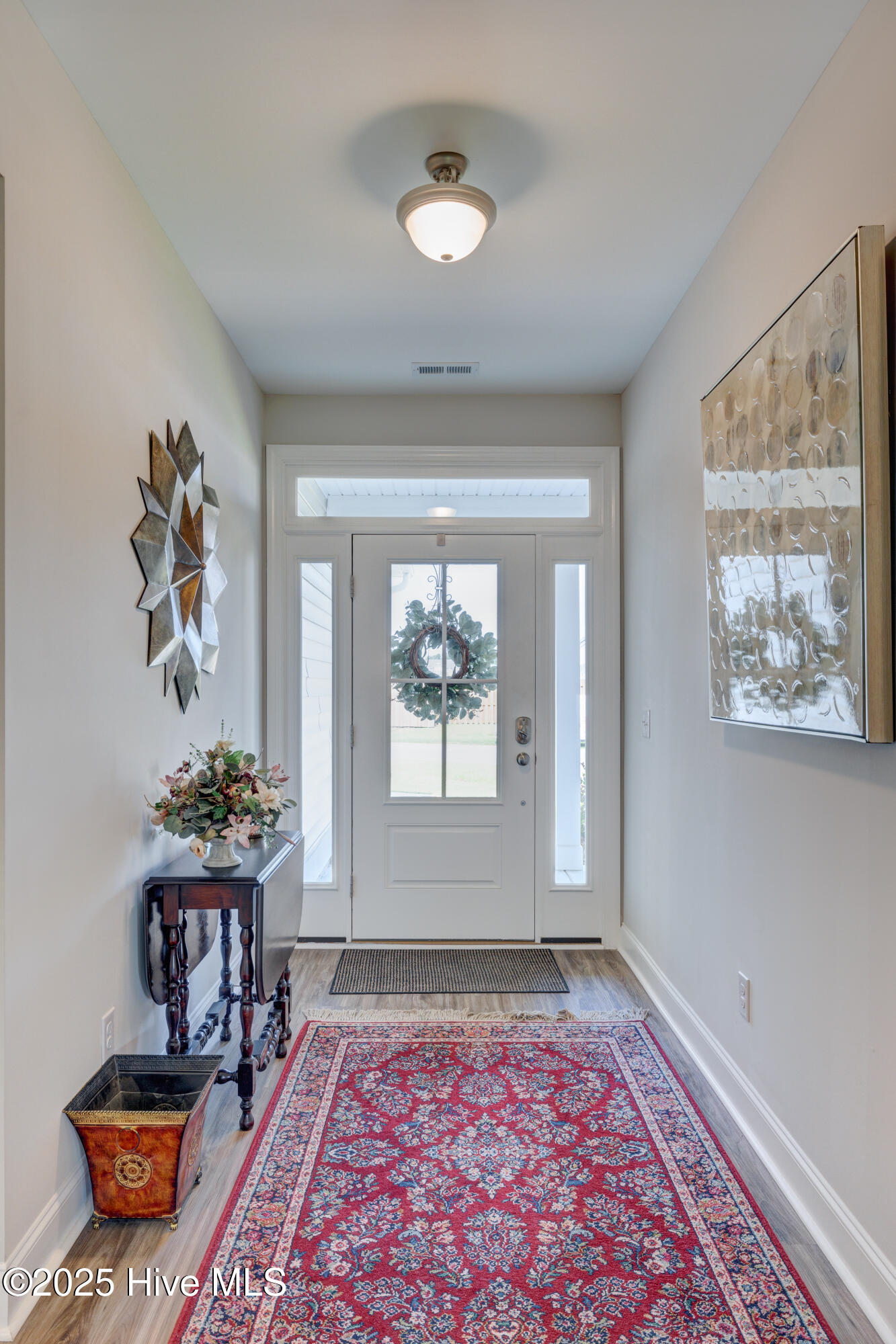 49 W Hennings Way
