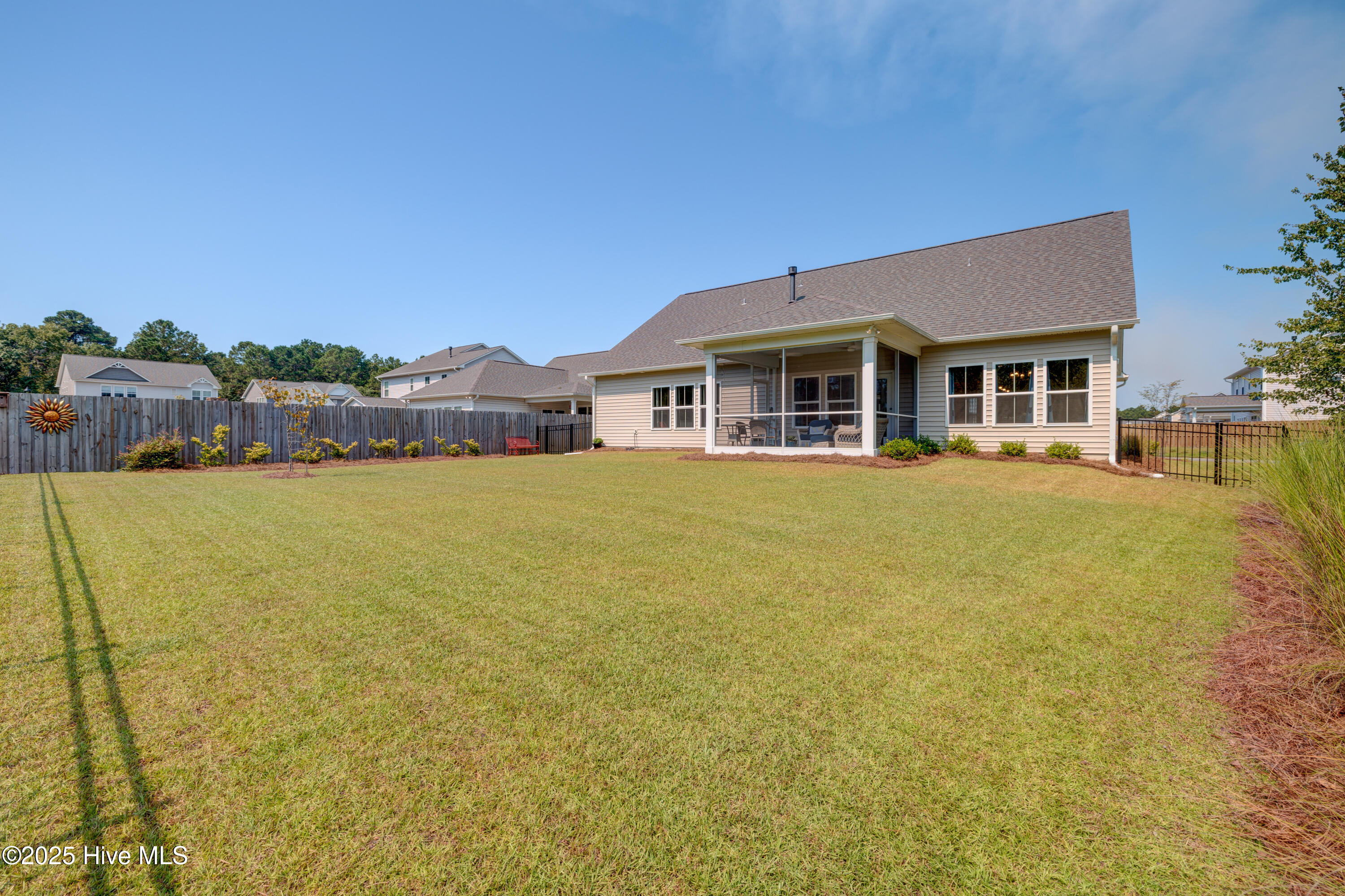 49 W Hennings Way