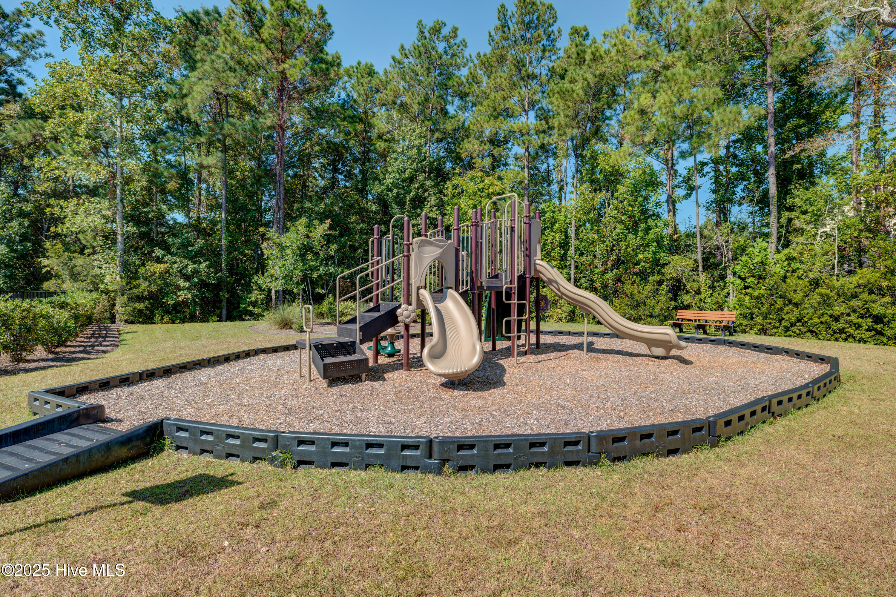 49 W Hennings Way