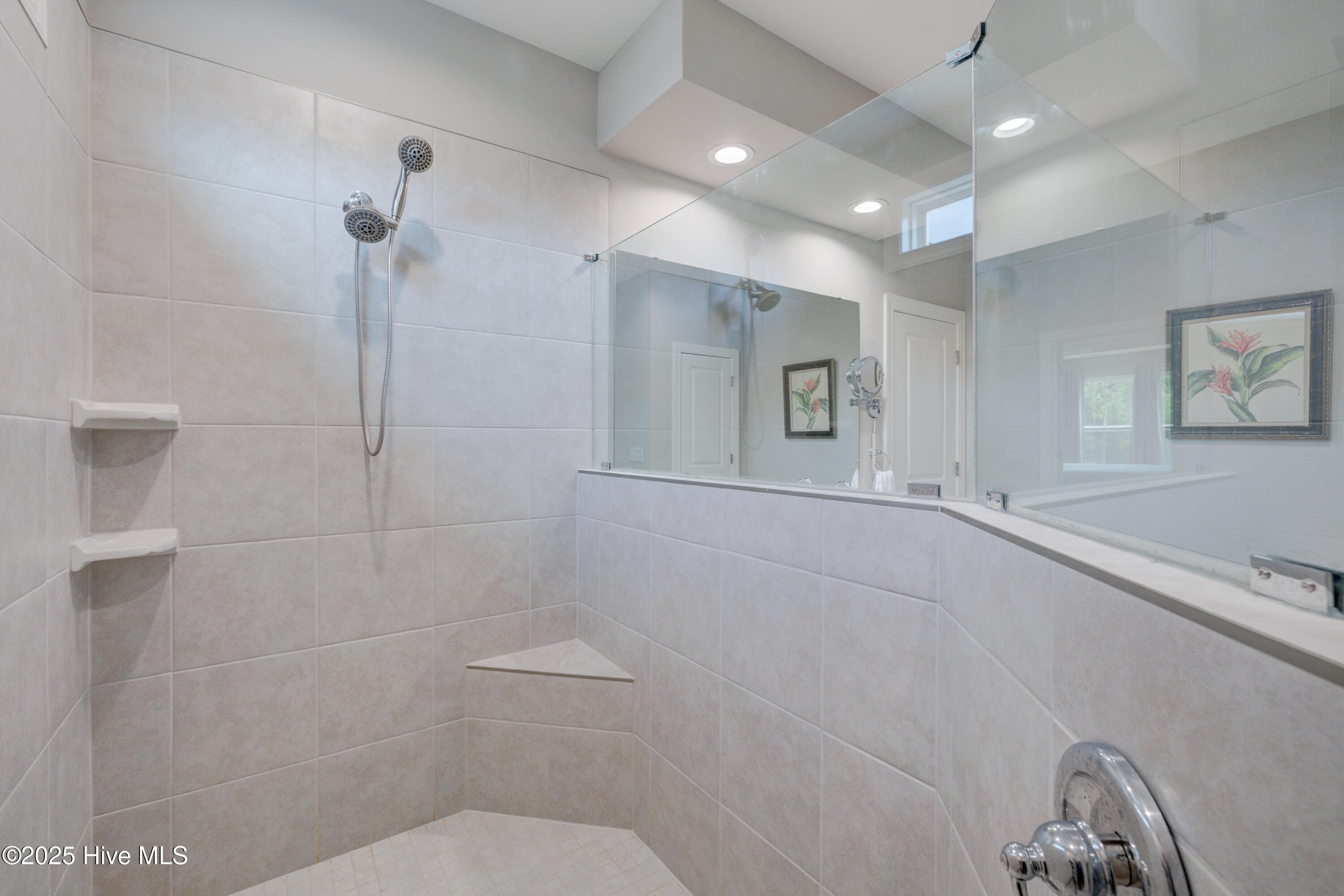 49 W Hennings Way