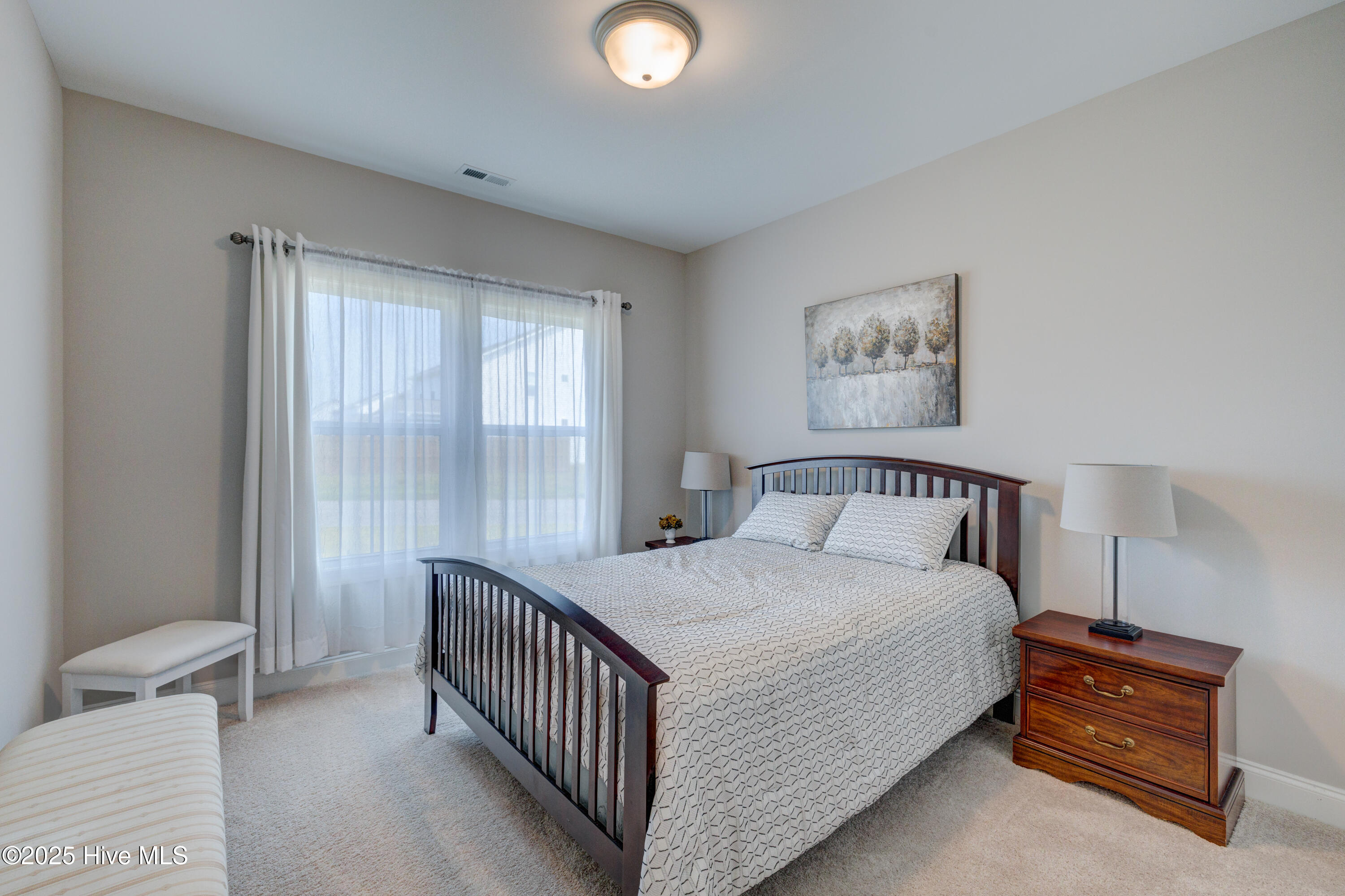 49 W Hennings Way