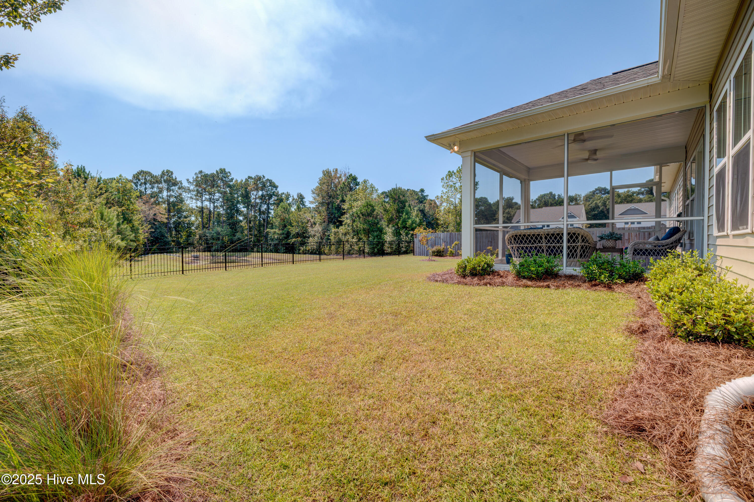 49 W Hennings Way