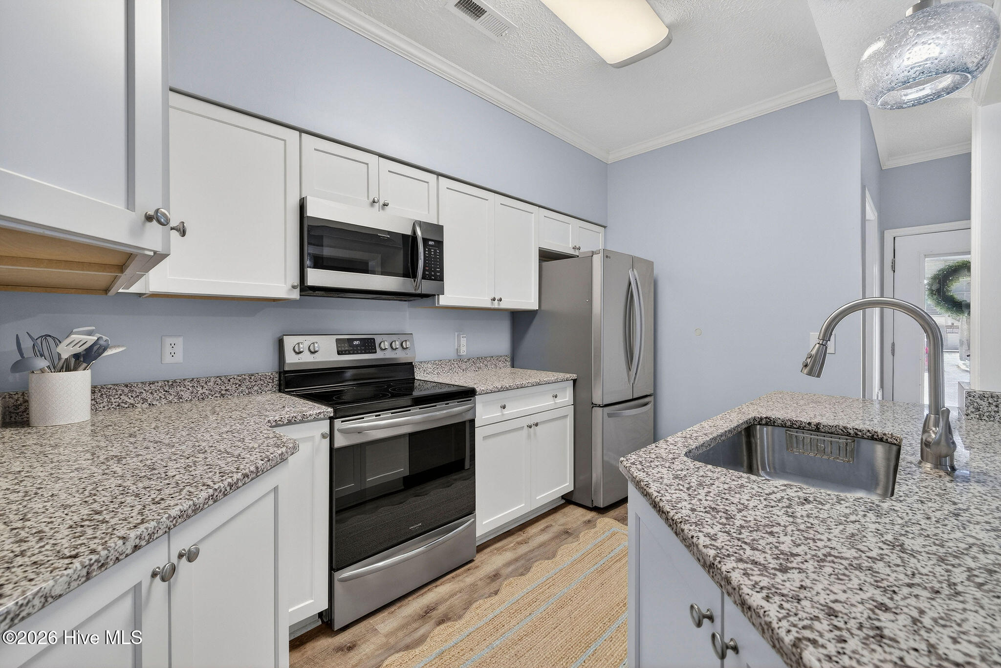 123 Longstreet Drive Apt 101
