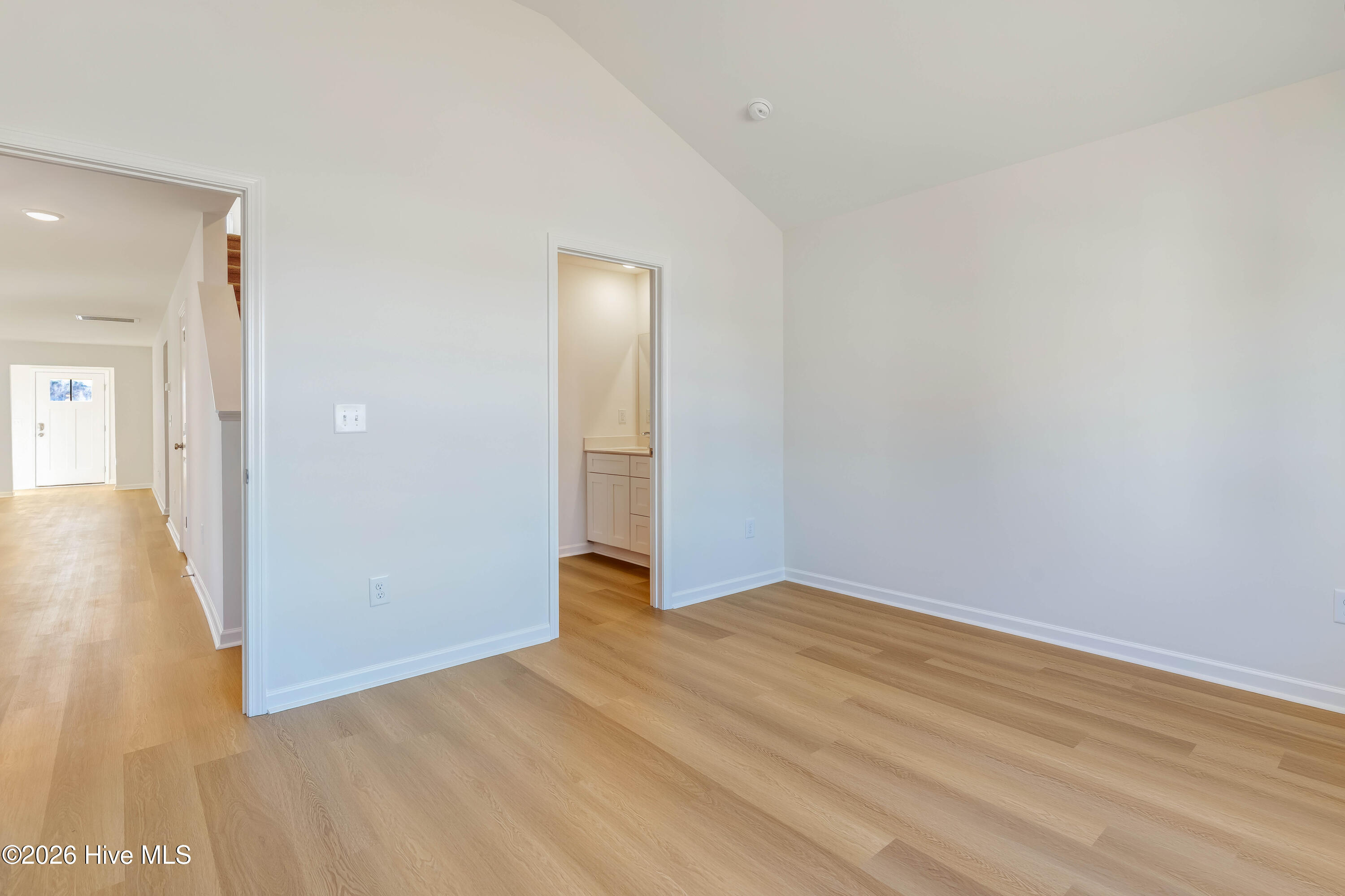 20 W Pioneer Way 129