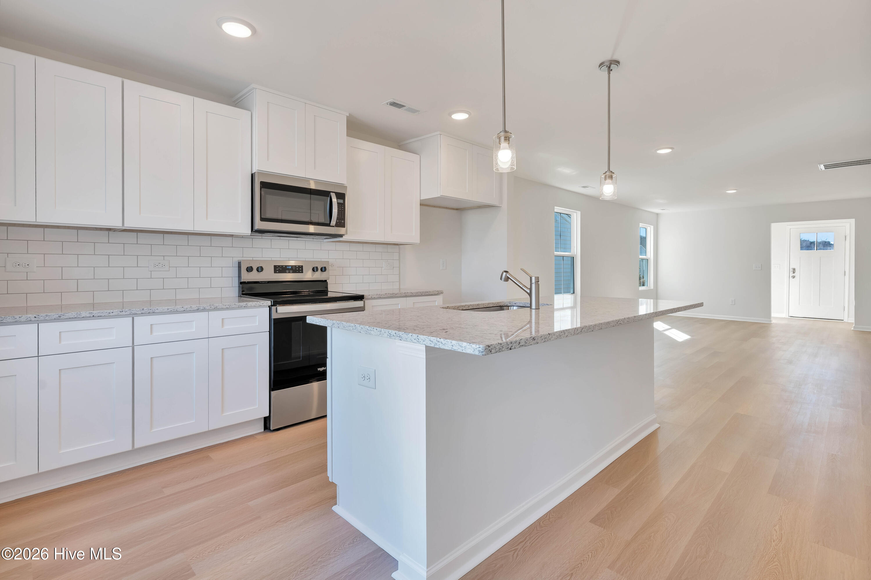 20 W Pioneer Way 129