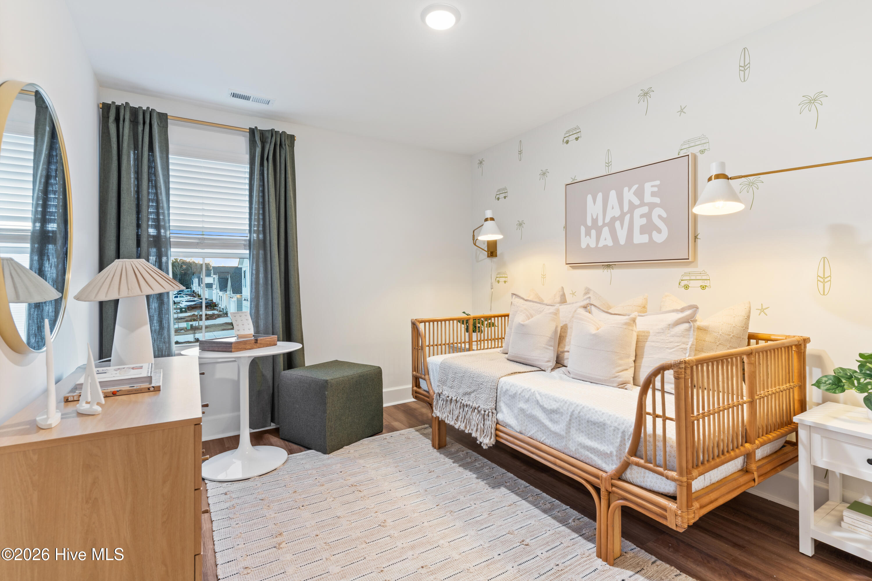 20 W Pioneer Way 129