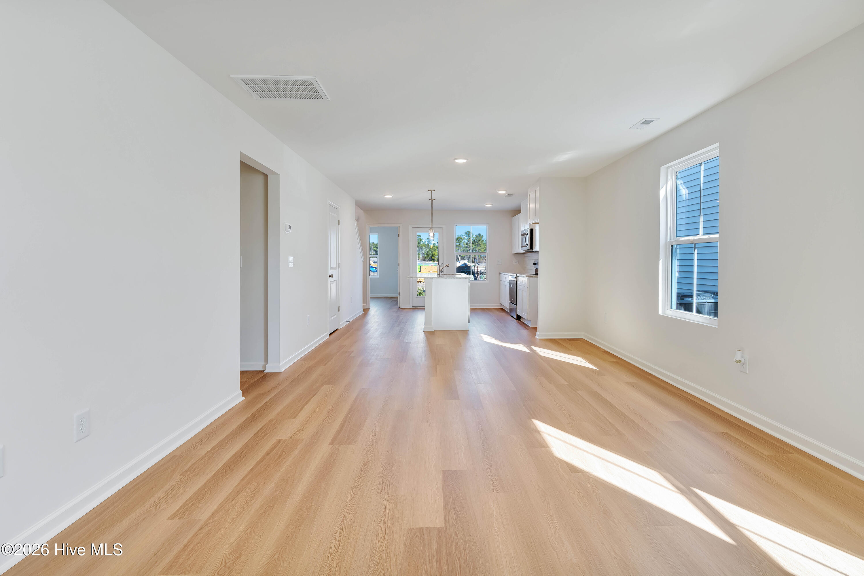 20 W Pioneer Way 129