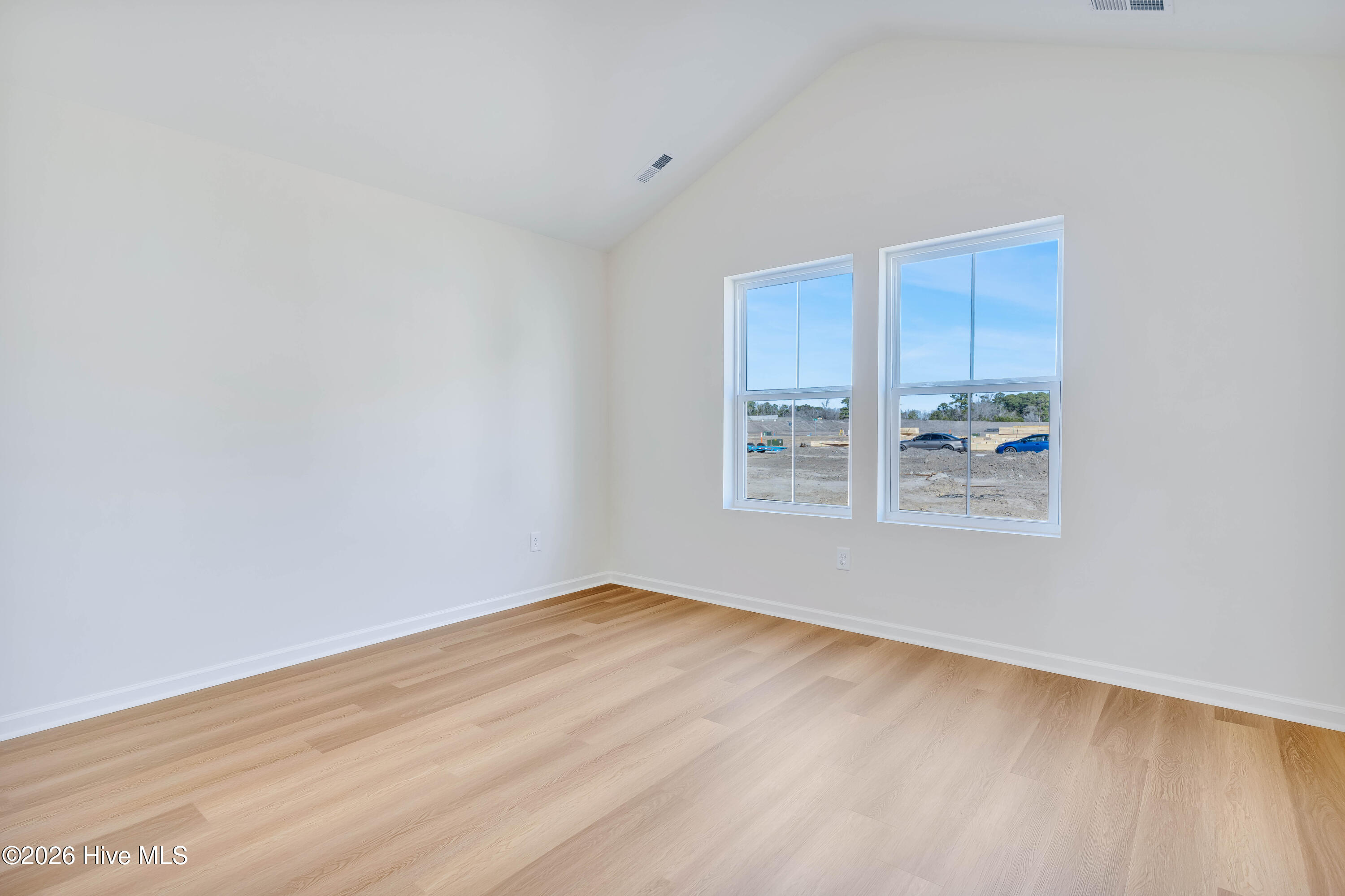 20 W Pioneer Way 129