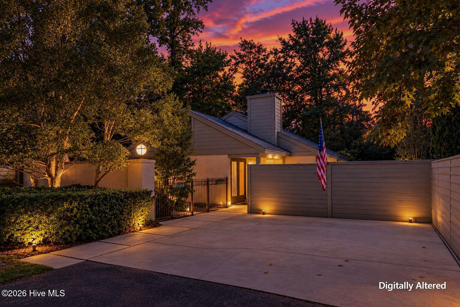 1425 Suncourt Villa Drive
