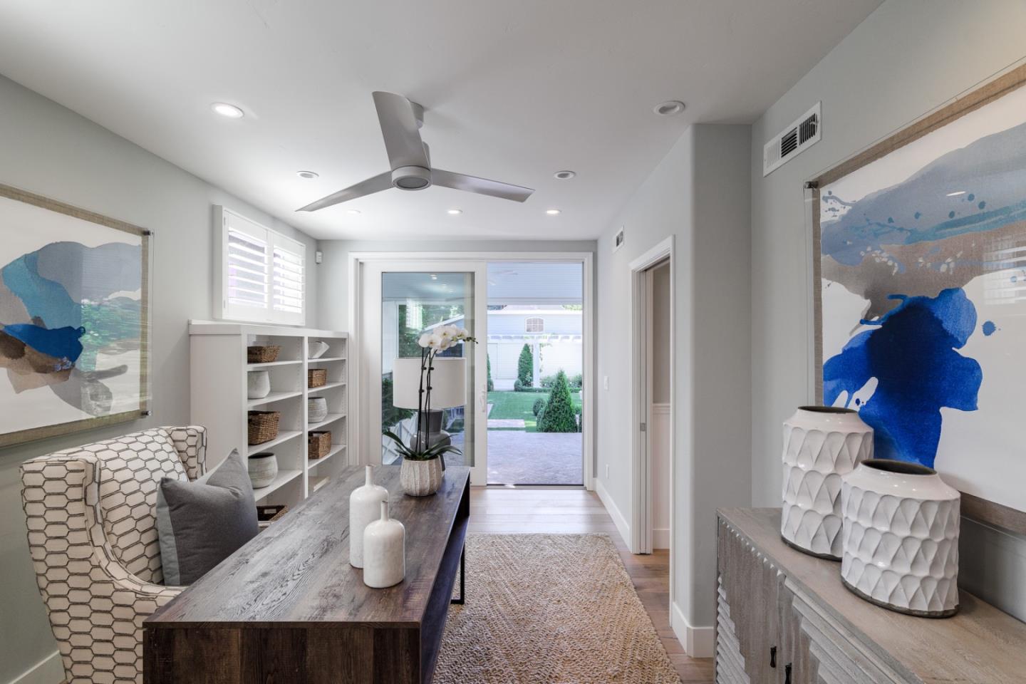 1032 Channing AVE