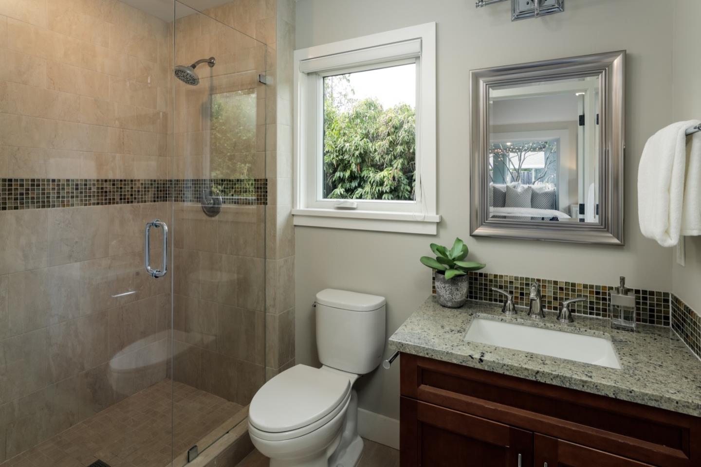 884 Santa Rita AVE