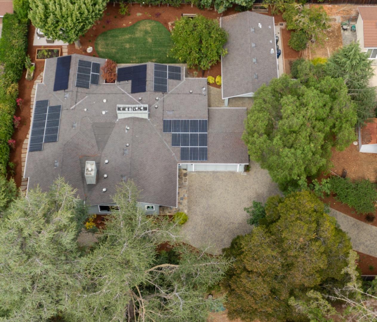 884 Santa Rita AVE