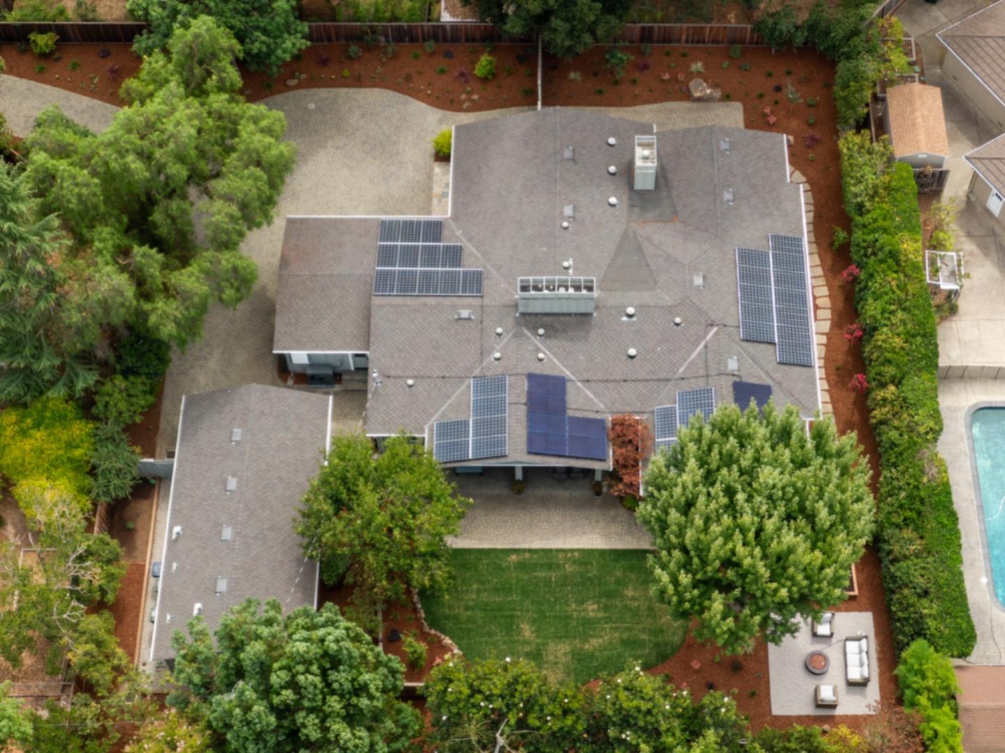 884 Santa Rita AVE