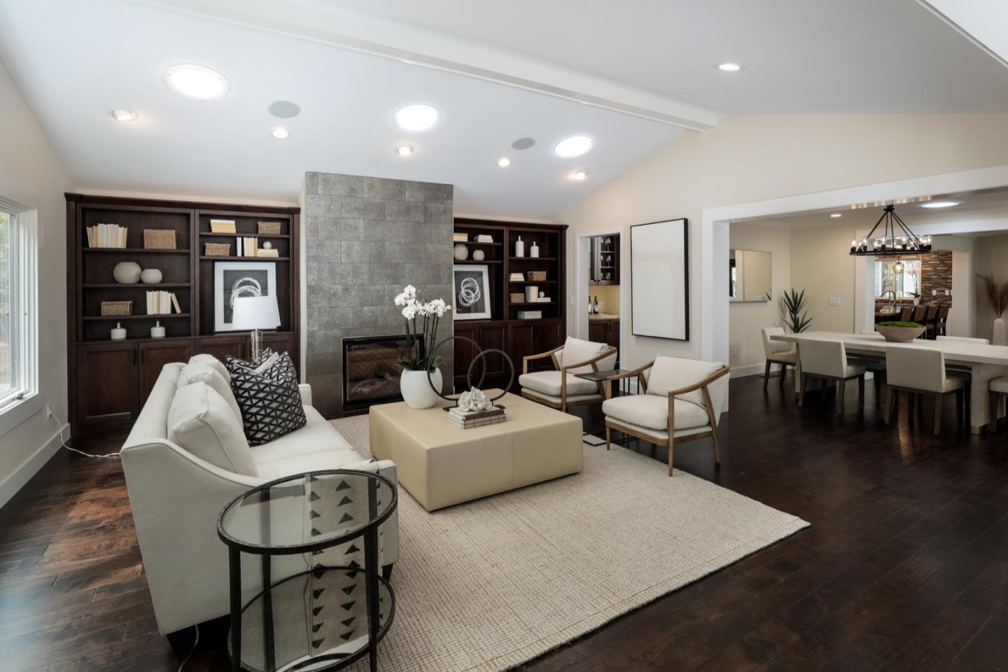 884 Santa Rita AVE