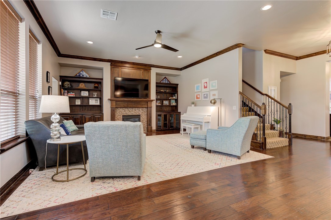 4301 Whitmere Lane