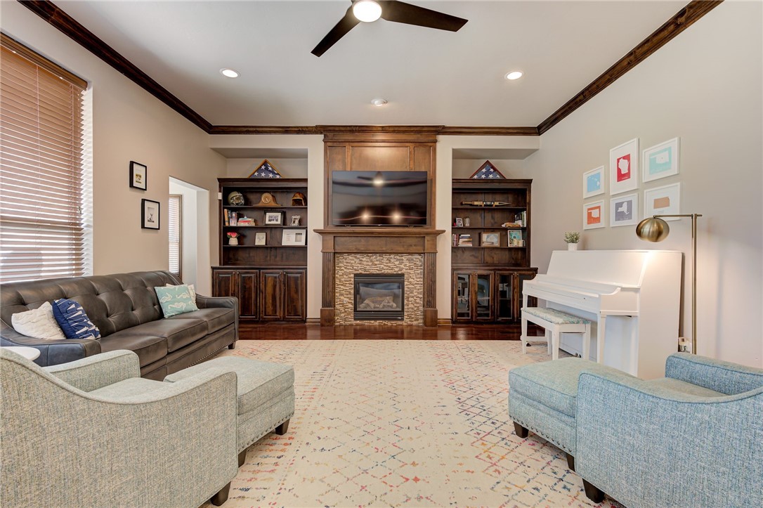 4301 Whitmere Lane