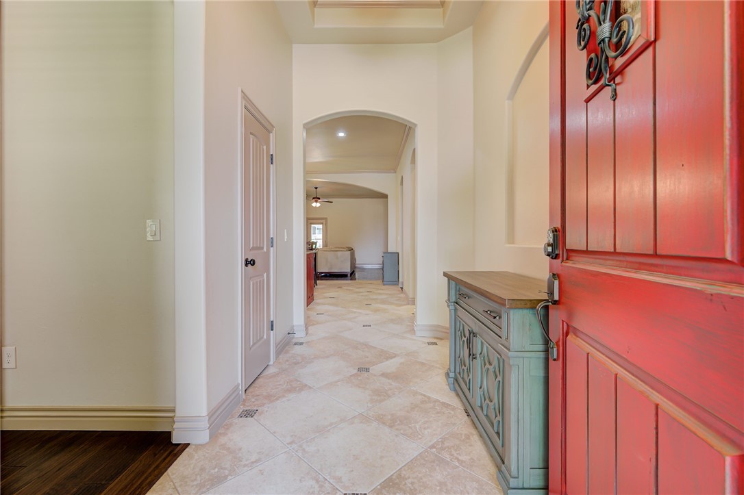 1224 Skyler Way