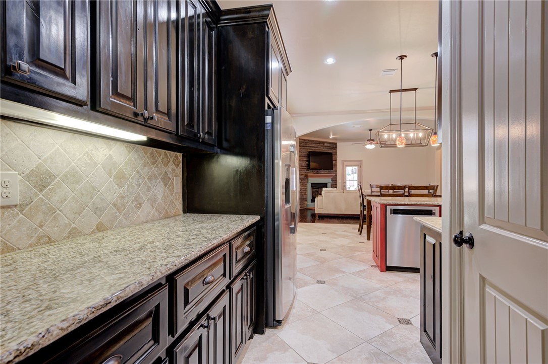 1224 Skyler Way