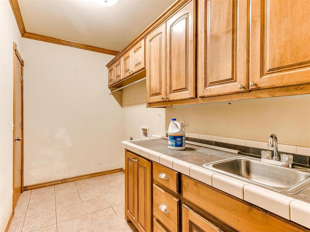 2274 Sandpiper Drive