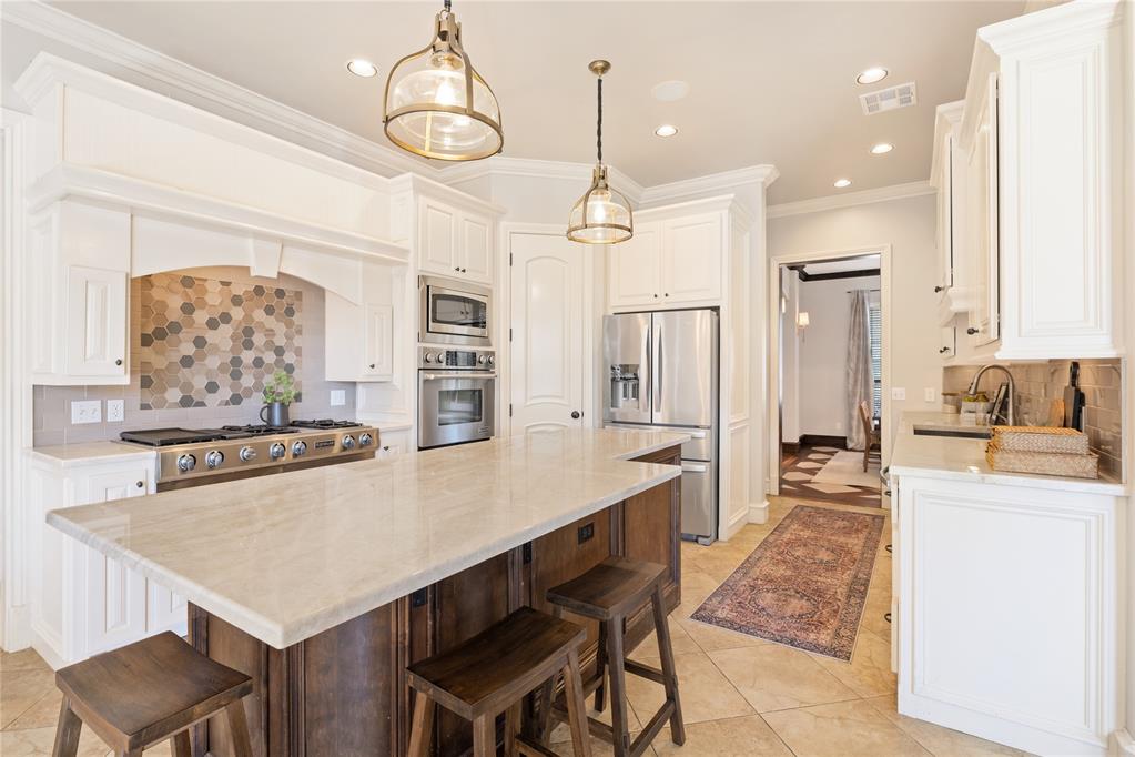 4504 Greystone Lane