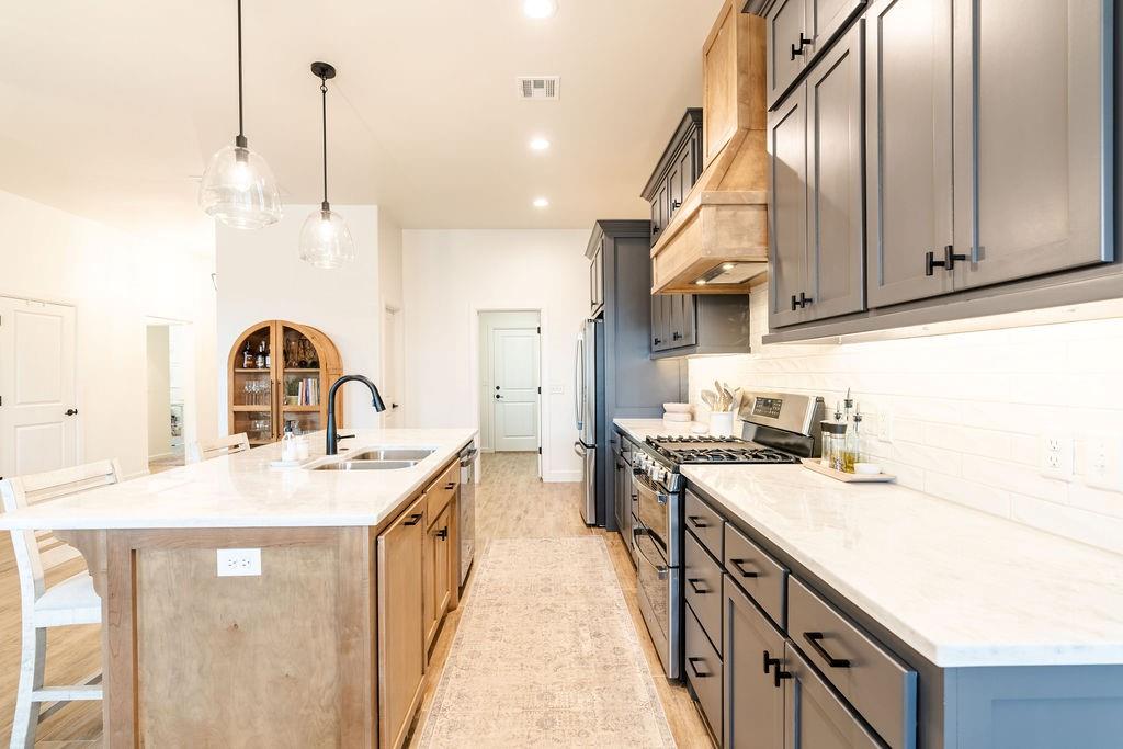 1308 Torrey Pines Road