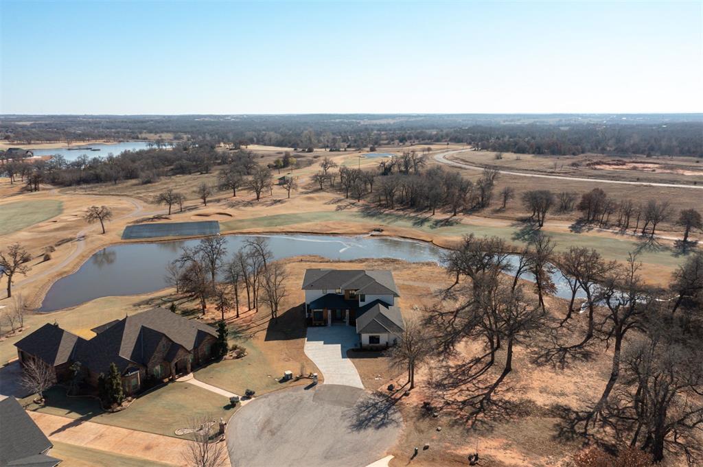 2261 Edgewater Circle