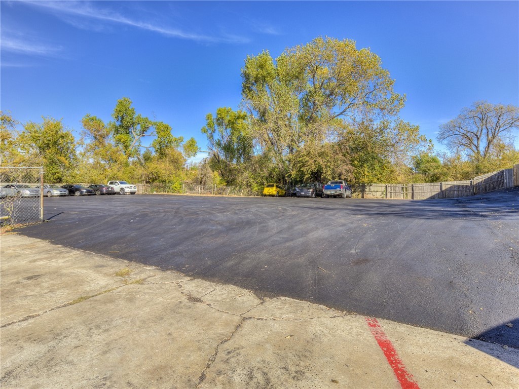 422 N Air Depot Boulevard