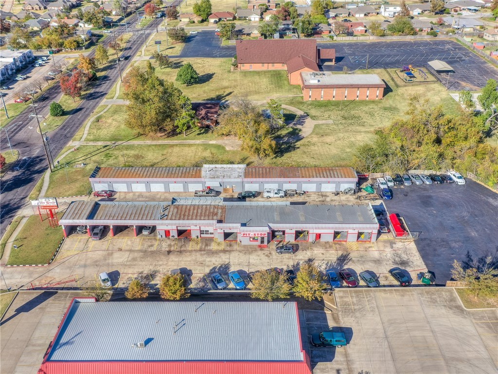 422 N Air Depot Boulevard