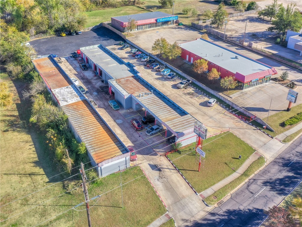 422 N Air Depot Boulevard