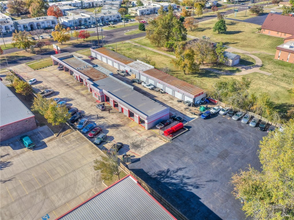 422 N Air Depot Boulevard