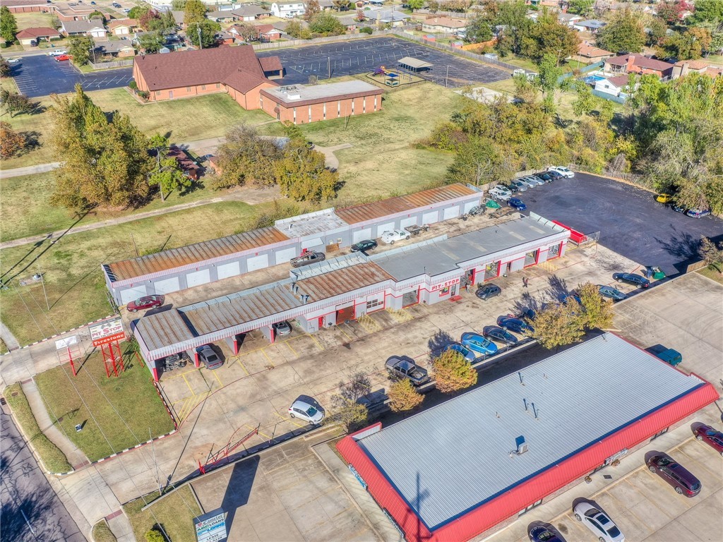 422 N Air Depot Boulevard