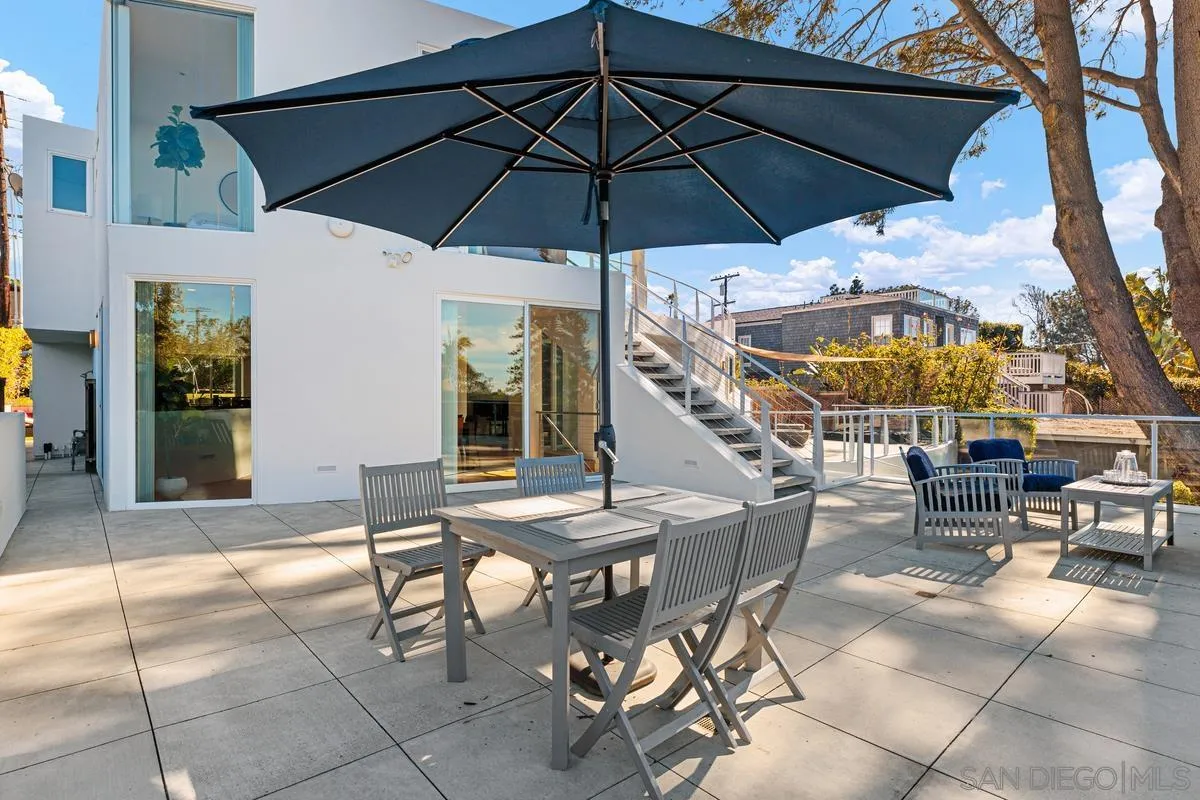 333 Glenmont Drive