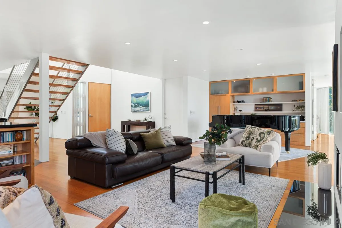 333 Glenmont Drive