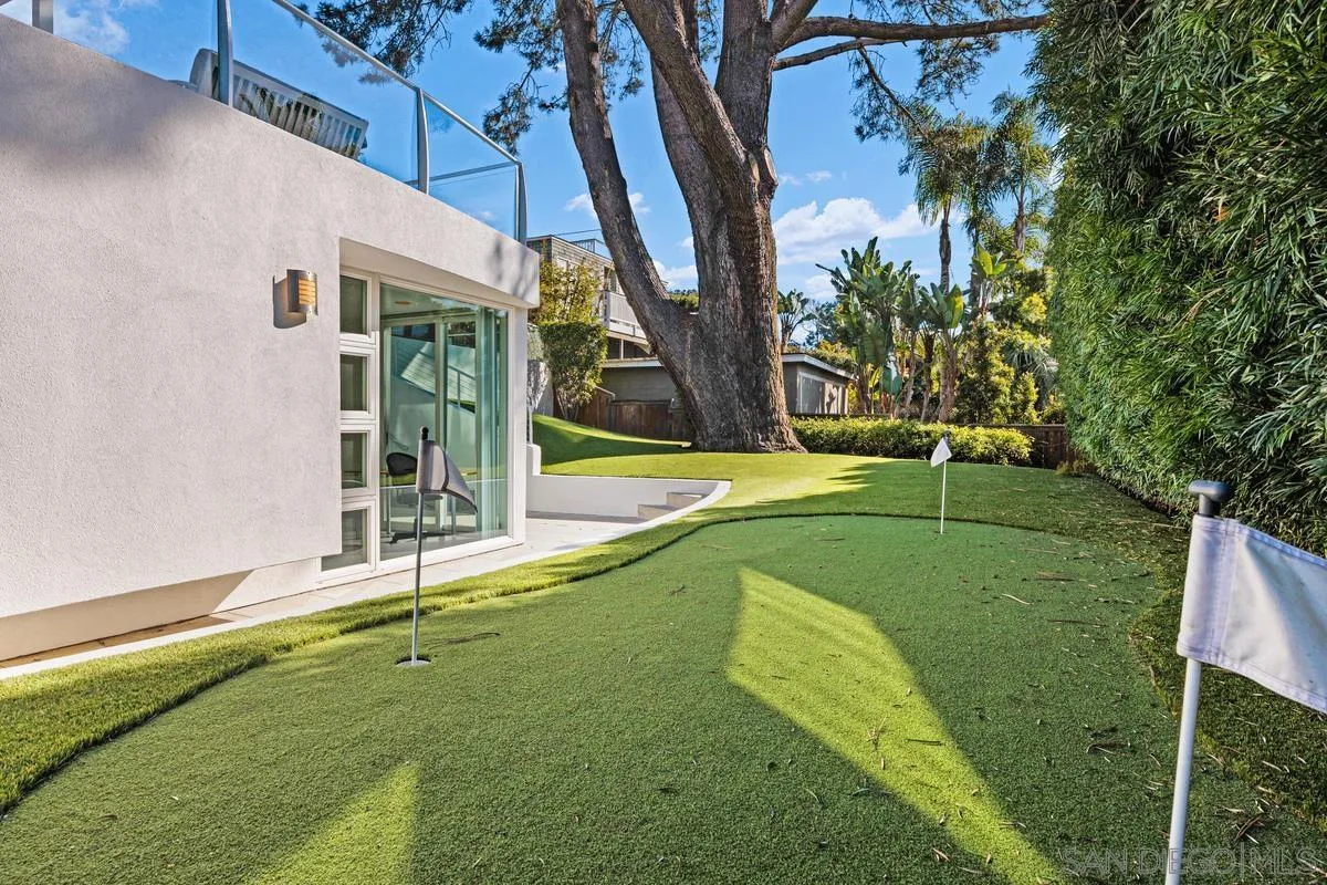 333 Glenmont Drive