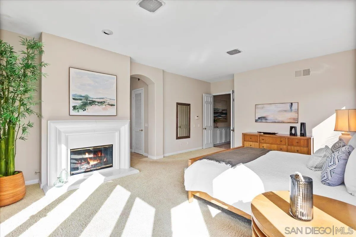 7279 Spoonbill Lane