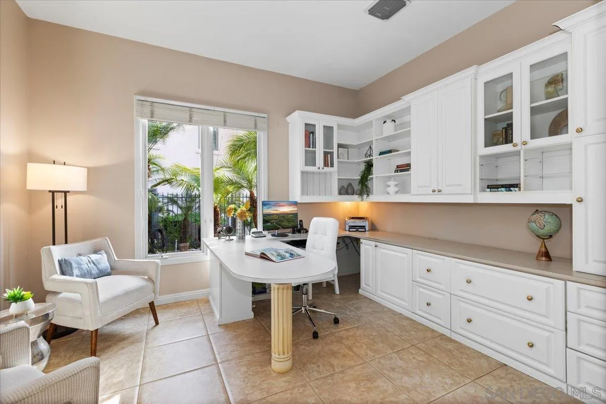 7279 Spoonbill Lane