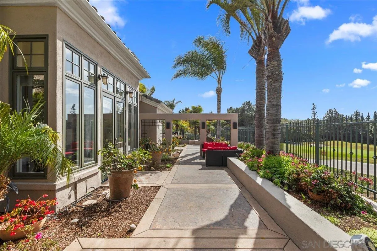 7279 Spoonbill Lane