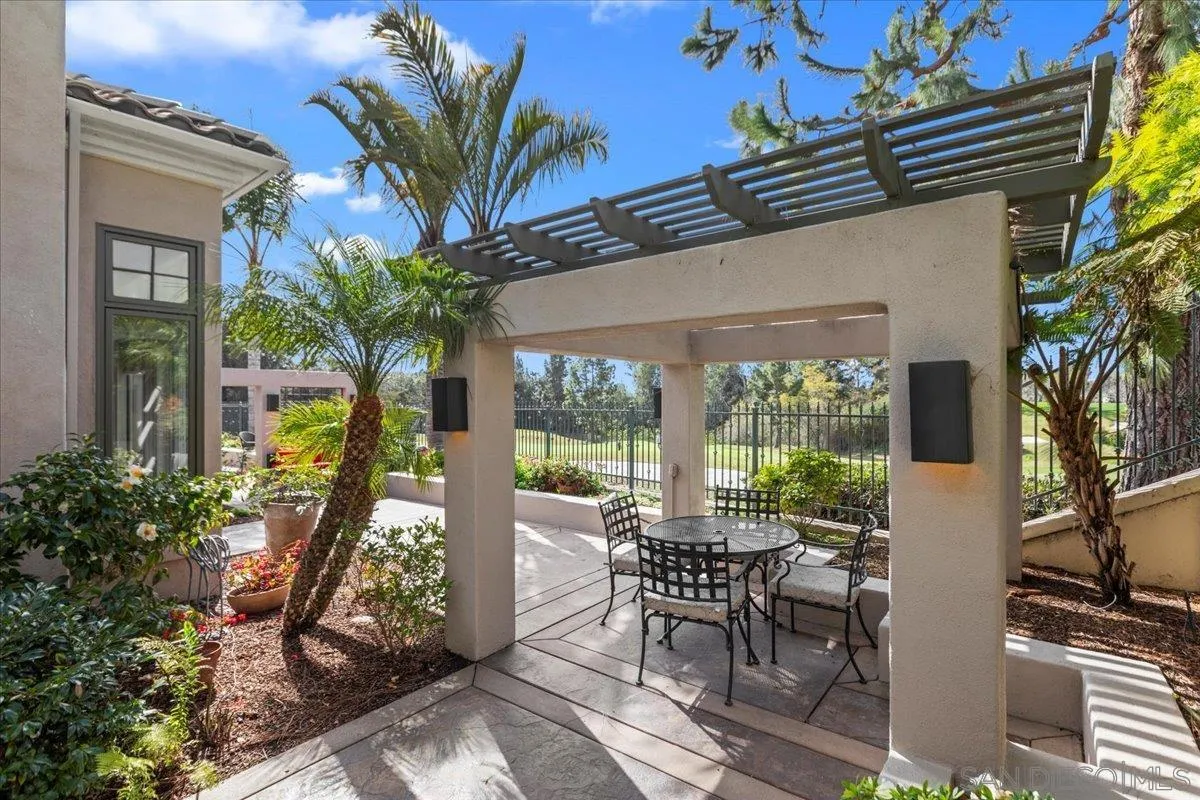 7279 Spoonbill Lane